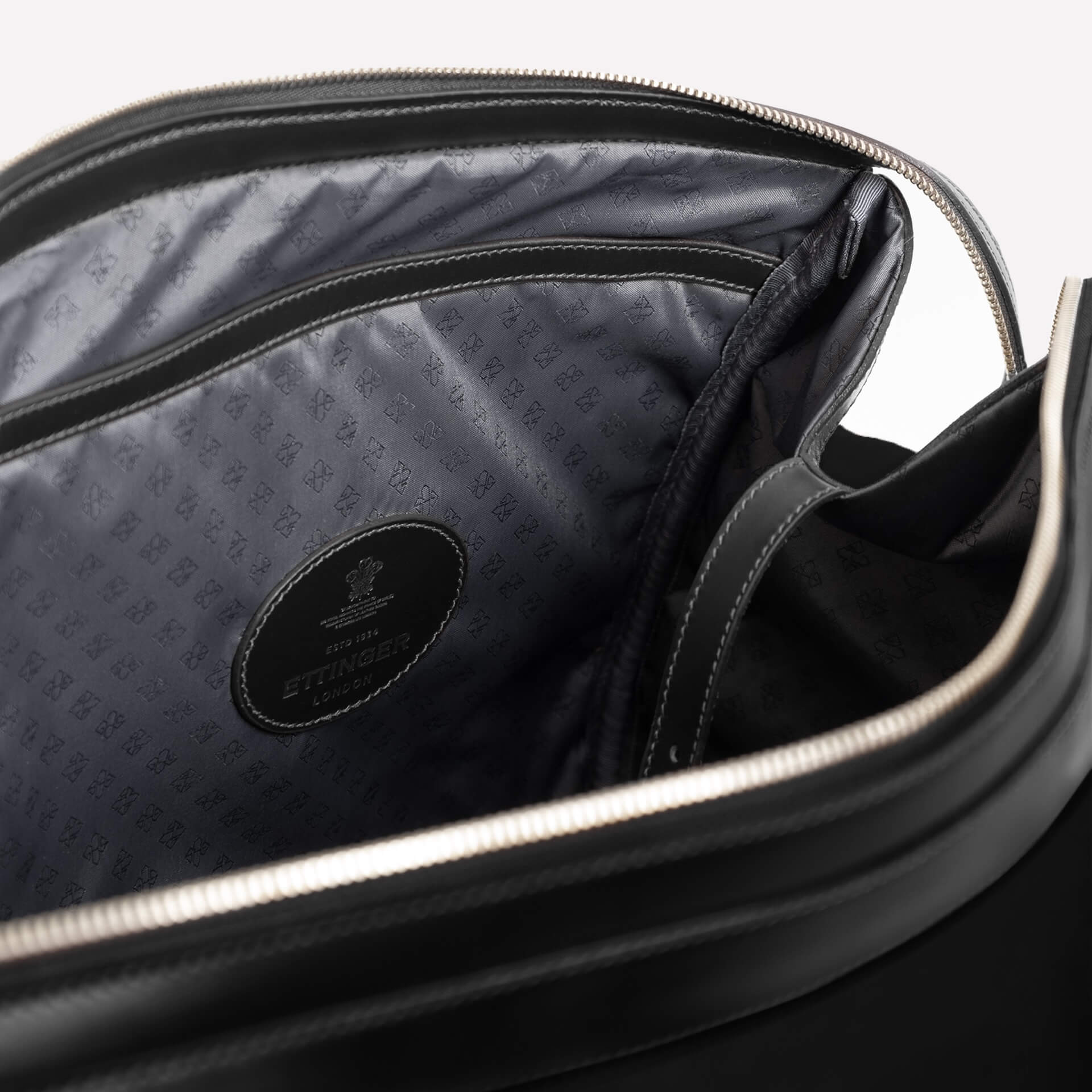 Pursuits Hurlingham Overnight Bag-Ettinger-Luxvivendi #color_Ettinger-Black