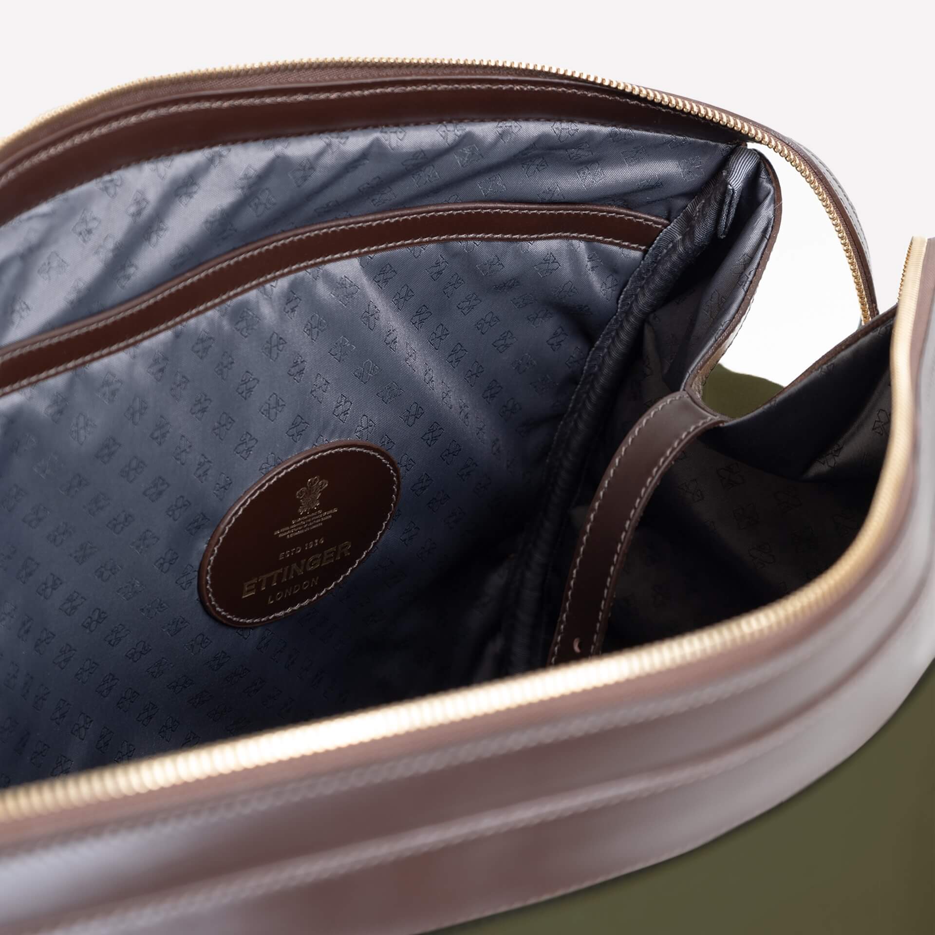 Pursuits Hurlingham Overnight Bag-Ettinger-Luxvivendi #color_Ettinger-Olive/Havana