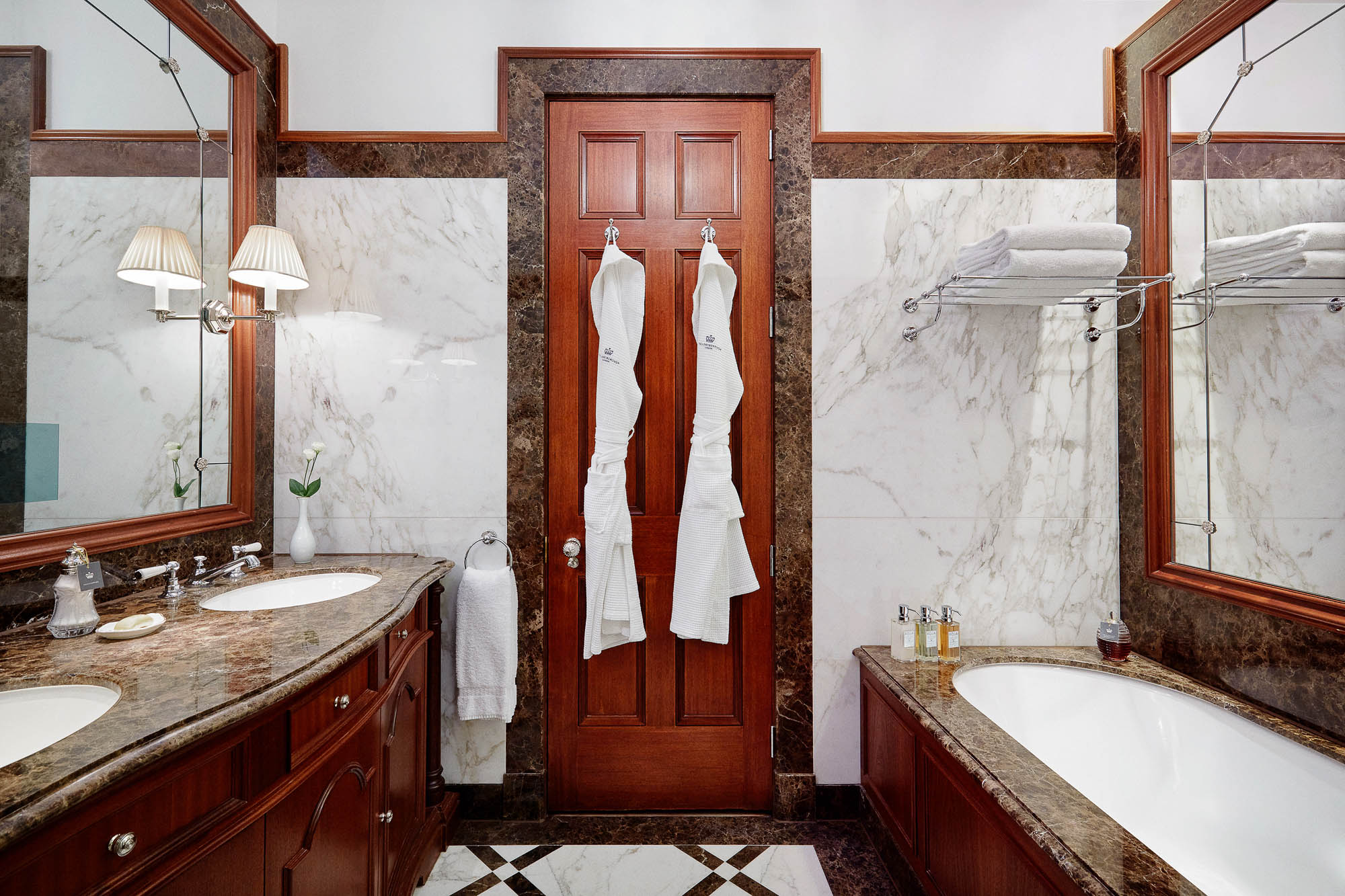 Hyde Park Corner Suite-The Lanesborough-Luxvivendi