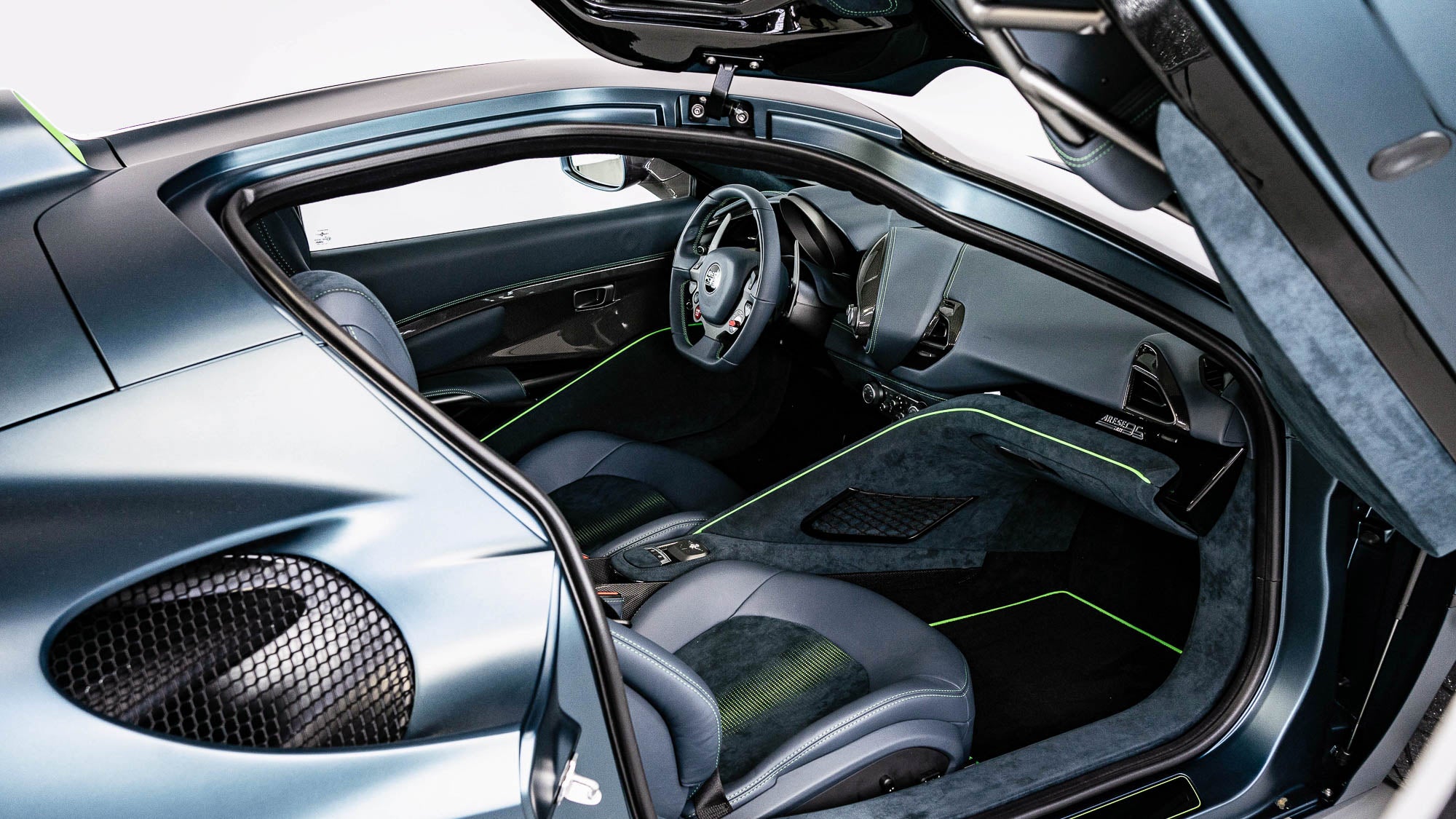 Arese RH95 Grigio Artico-Touring Superleggera-Luxvivendi