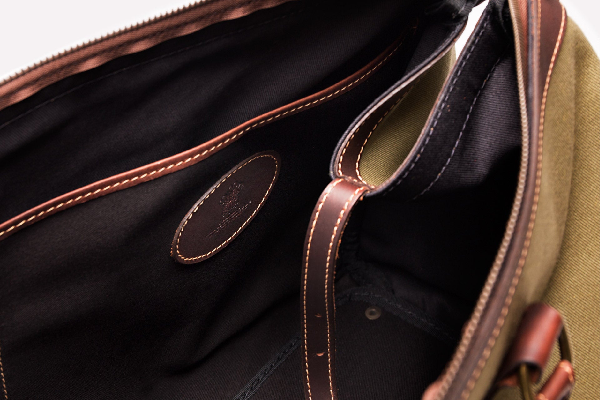 Pursuits Hurlingham Overnight Bag-Ettinger-Luxvivendi #color_Ettinger-Olive/Havana