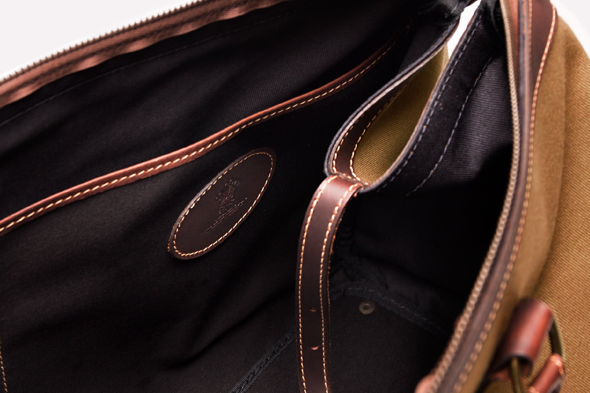 Pursuits Hurlingham Overnight Bag-Ettinger-Luxvivendi #color_Ettinger-Sand/Havana