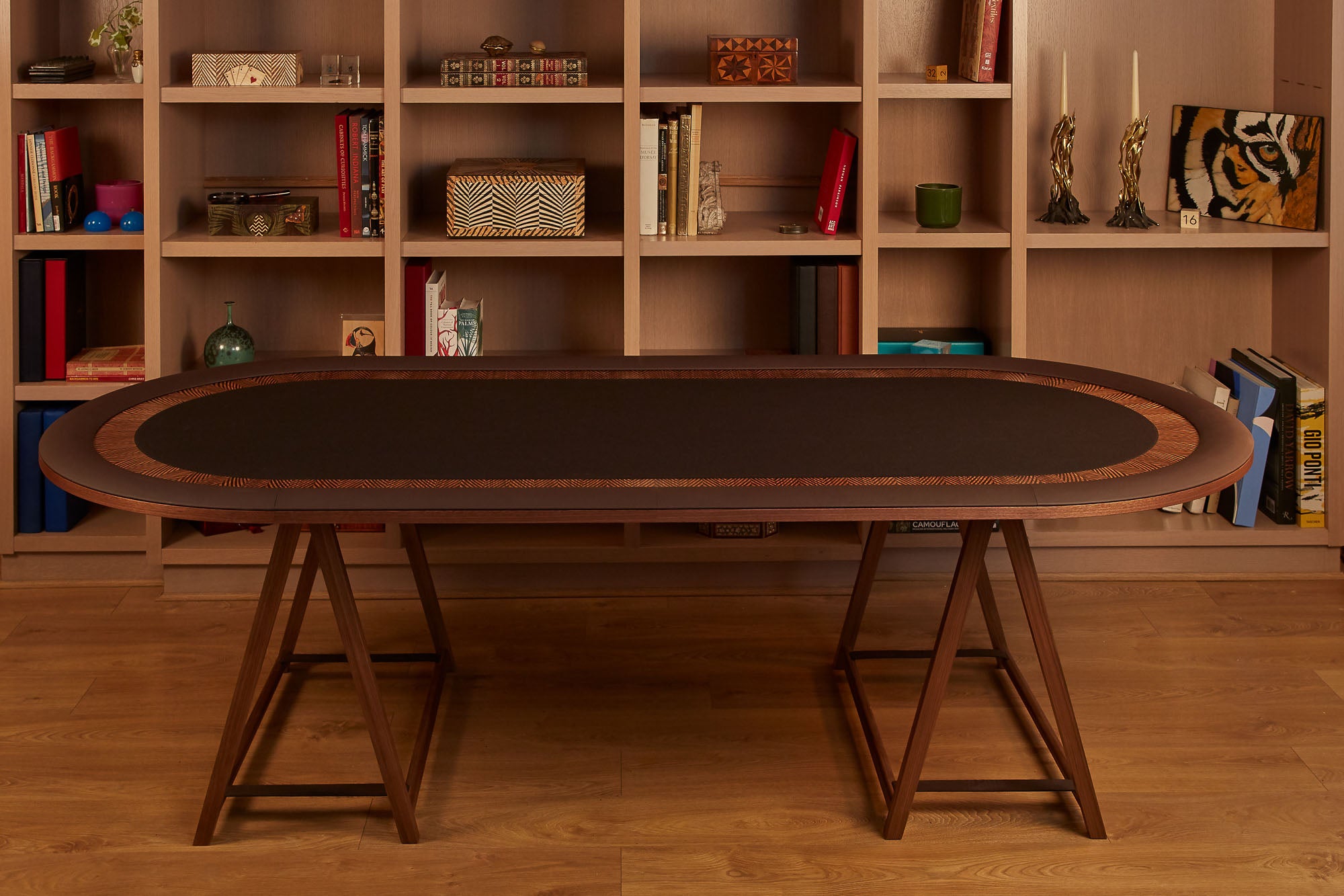 Games Tables-Alexandra Llewellyn-Luxvivendi #style_Oval