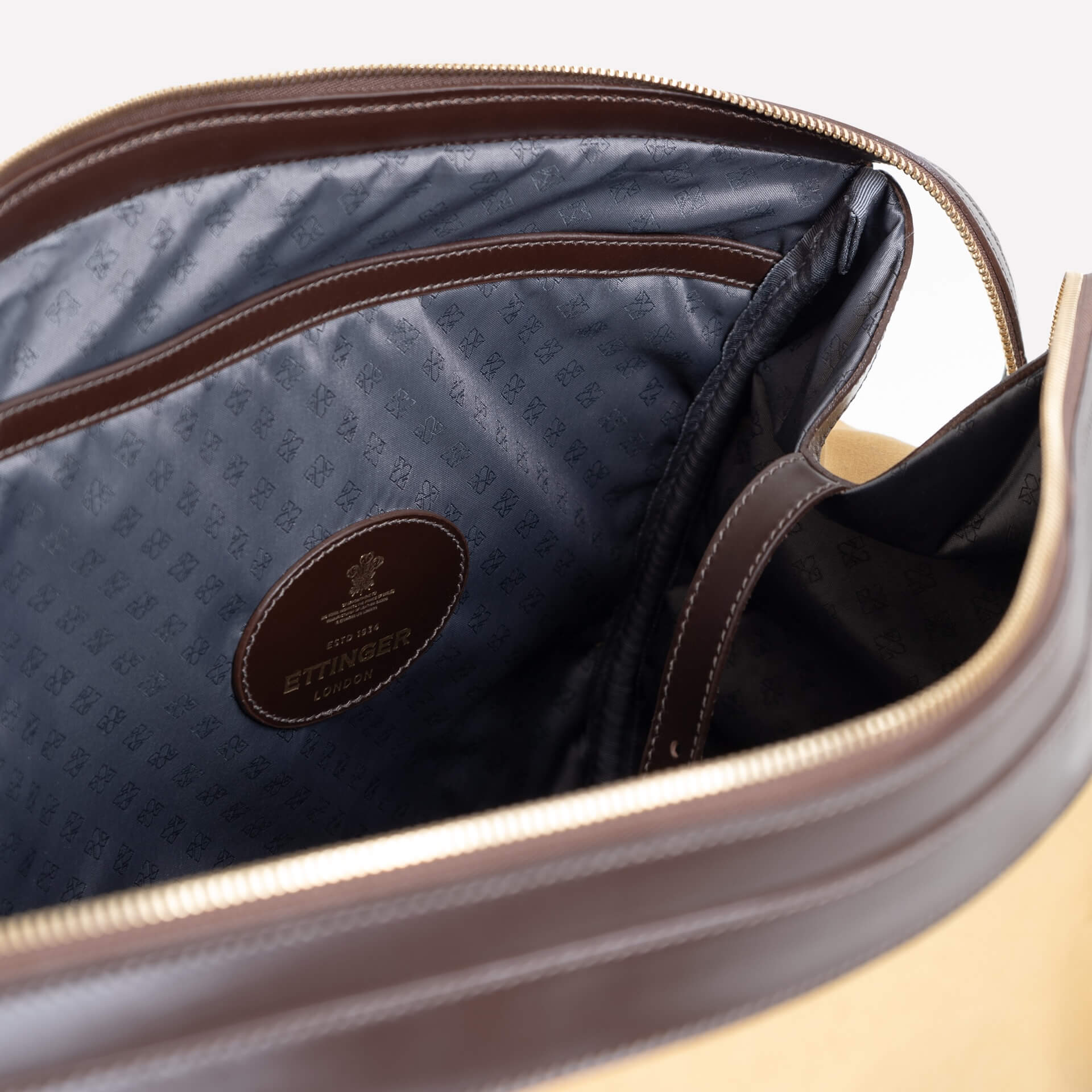 Pursuits Hurlingham Overnight Bag-Ettinger-Luxvivendi #color_Ettinger-Sand/Havana